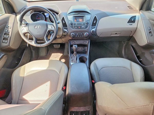 2015 HYUNDAI TUCSON GLS (Middle)