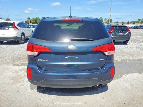 2014 KIA SORENTO Base/ LX
