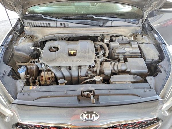 2020 KIA FORTE GT Line — Engine bay