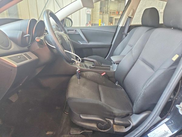 2013 MAZDA 3 Sport/GX — DENT