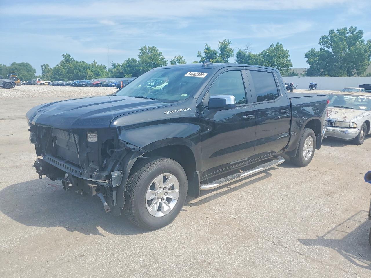2019 CHEVROLET SILVERADO LT — Front 3/4