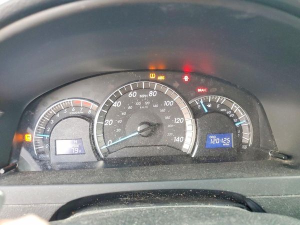 2012 TOYOTA CAMRY