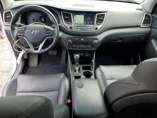 2016 HYUNDAI TUCSON