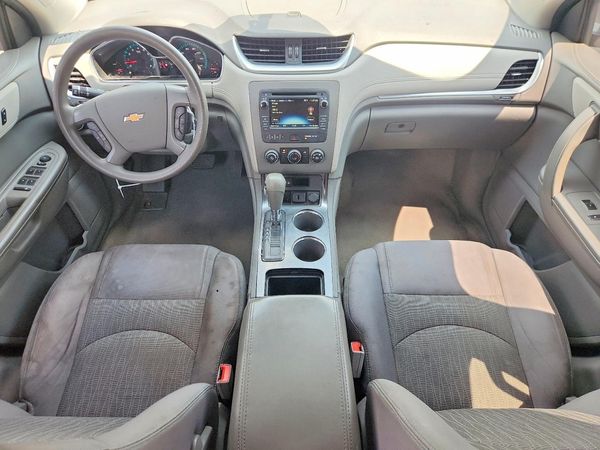 2016 CHEVROLET TRAVERSE LS