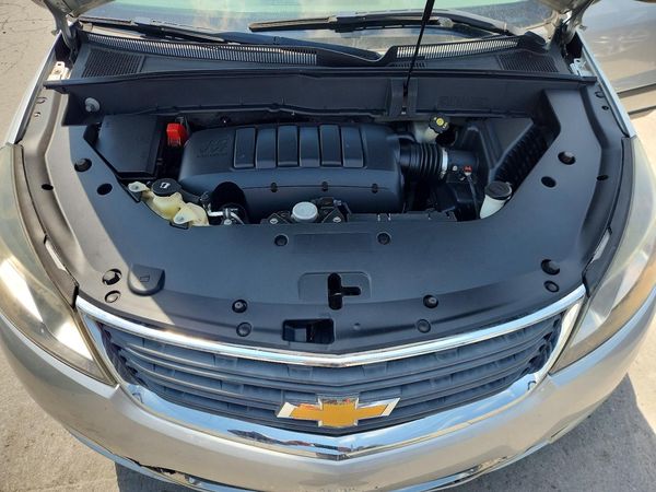 2016 CHEVROLET TRAVERSE LS