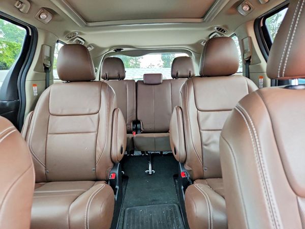 2016 TOYOTA SIENNA
