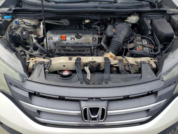 2012 HONDA CRV EX — Engine bay