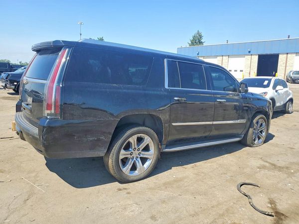 2016 CADILLAC ESCALADE ESV Luxury