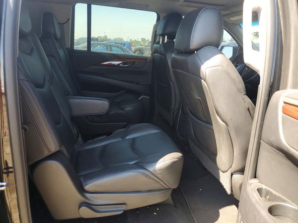 2016 CADILLAC ESCALADE ESV Luxury