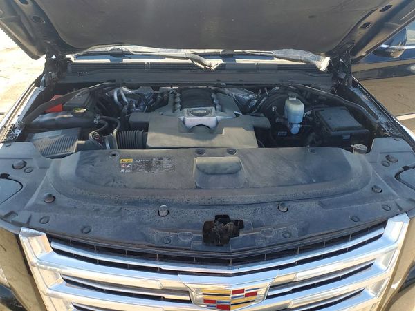 2016 CADILLAC ESCALADE ESV Luxury