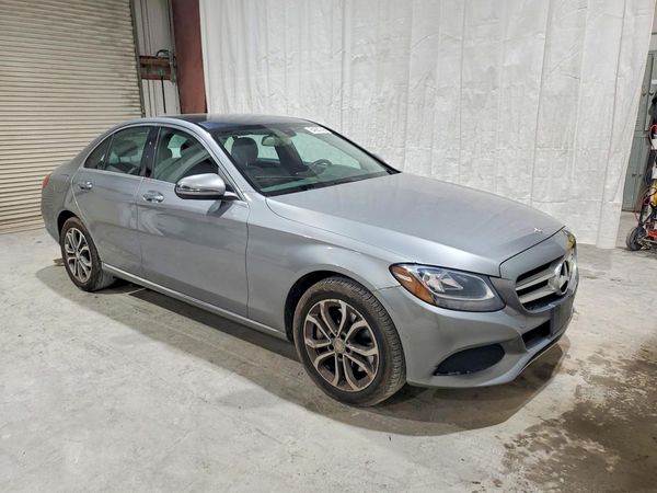 2016 MERCEDES-BENZ C C300