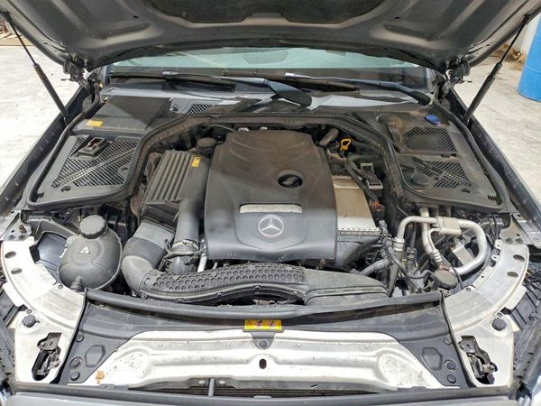2016 MERCEDES-BENZ C C300