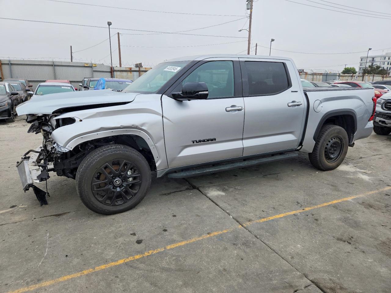 2025 TOYOTA TUNDRA