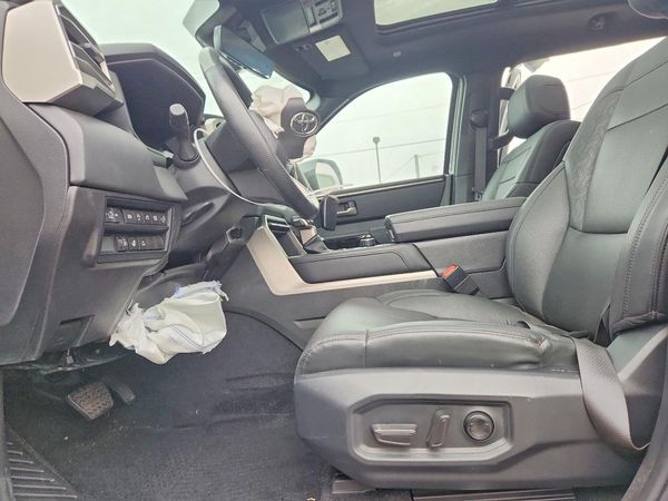 2025 TOYOTA TUNDRA