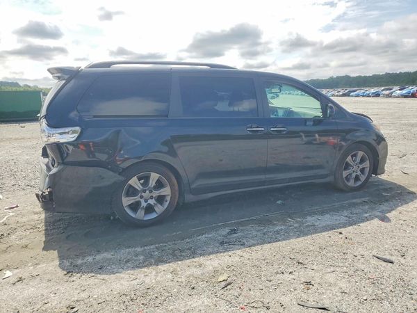 2015 TOYOTA SIENNA