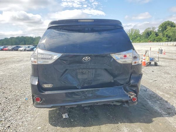 2015 TOYOTA SIENNA