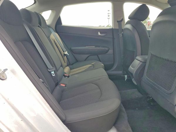 2019 KIA OPTIMA LX, S