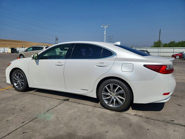 2016 LEXUS ES 300h