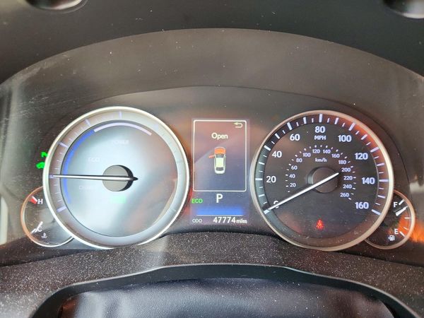 2016 LEXUS ES 300h