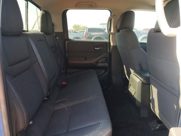 2024 NISSAN FRONTIER
