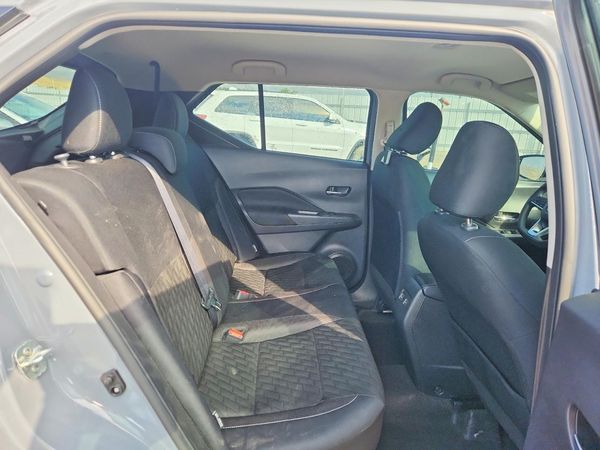2023 NISSAN KICKS SV