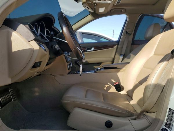 2012 MERCEDES-BENZ C C250