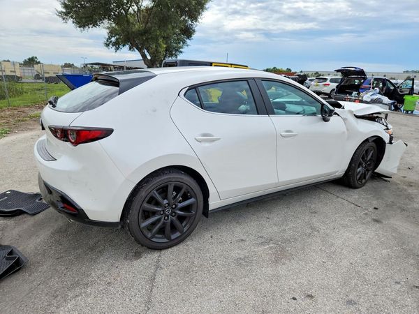 2026 MAZDA 3