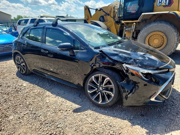 2020 TOYOTA COROLLA XSE MT