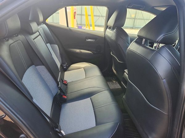 2020 TOYOTA COROLLA XSE MT