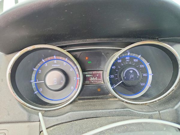 2012 HYUNDAI SONATA