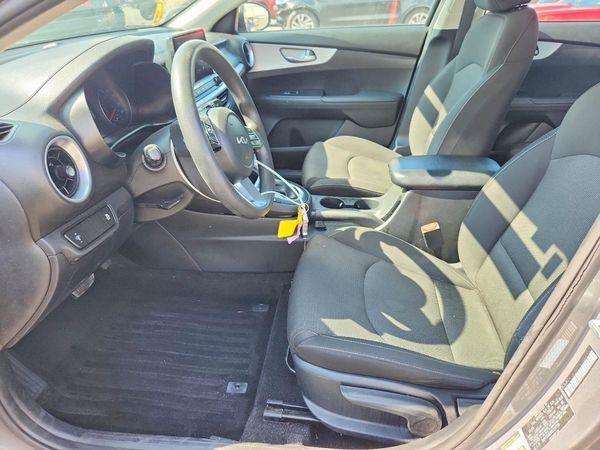 2024 KIA FORTE