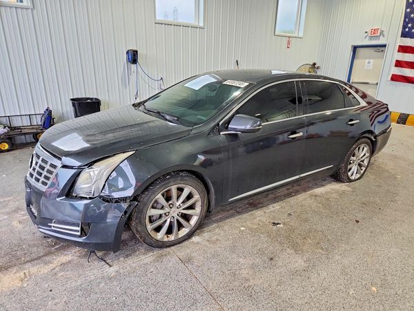 2013 CADILLAC XTS Luxury