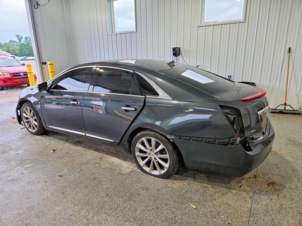 2013 CADILLAC XTS Luxury