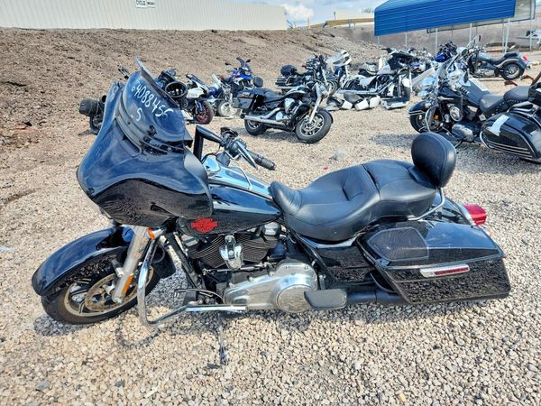 2021 HARLEY-DAVIDSON FLHT