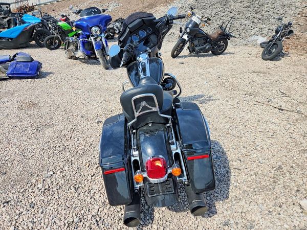 2021 HARLEY-DAVIDSON FLHT