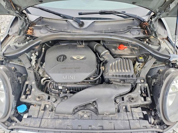 2017 MINI COOPER