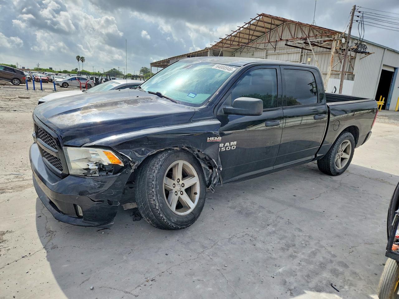 2013 RAM 1500 ST CREW CAB 4X2