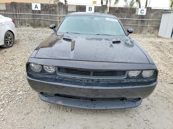 2013 DODGE CHALLENGER Base