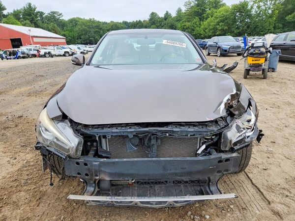 2015 INFINITI Q50
