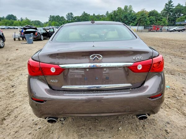 2015 INFINITI Q50