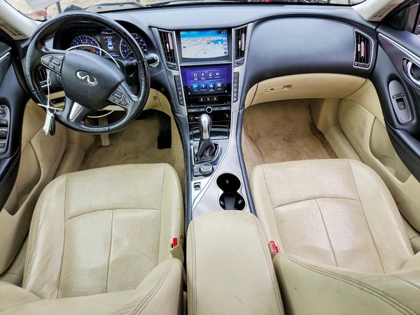 2015 INFINITI Q50