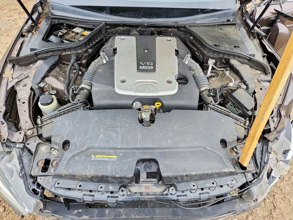 2015 INFINITI Q50