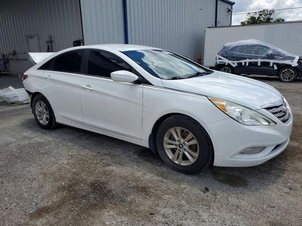 2012 HYUNDAI SONATA Middle-low level