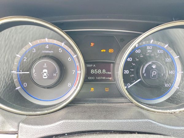2012 HYUNDAI SONATA Middle-low level