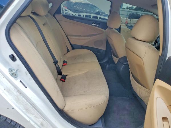 2012 HYUNDAI SONATA Middle-low level