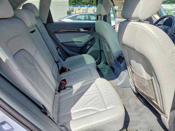 2016 AUDI Q5 quattro Premium Plus