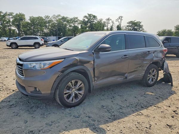 2015 TOYOTA HIGHLANDER