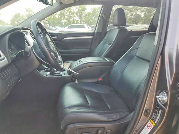 2015 TOYOTA HIGHLANDER
