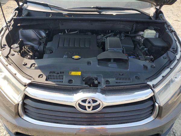 2015 TOYOTA HIGHLANDER