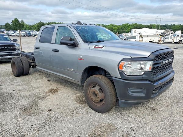 2020 RAM 3500 CREW CAB CHASSIS